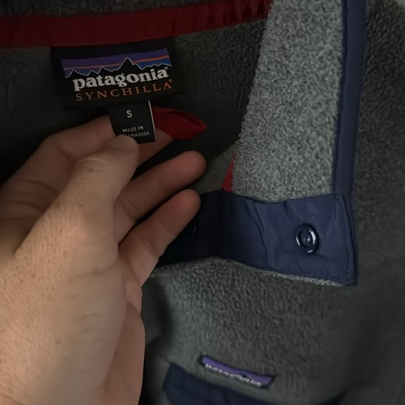 Patagonia Synchilla quarter button fleece, Size Small - Picture 2 of 3